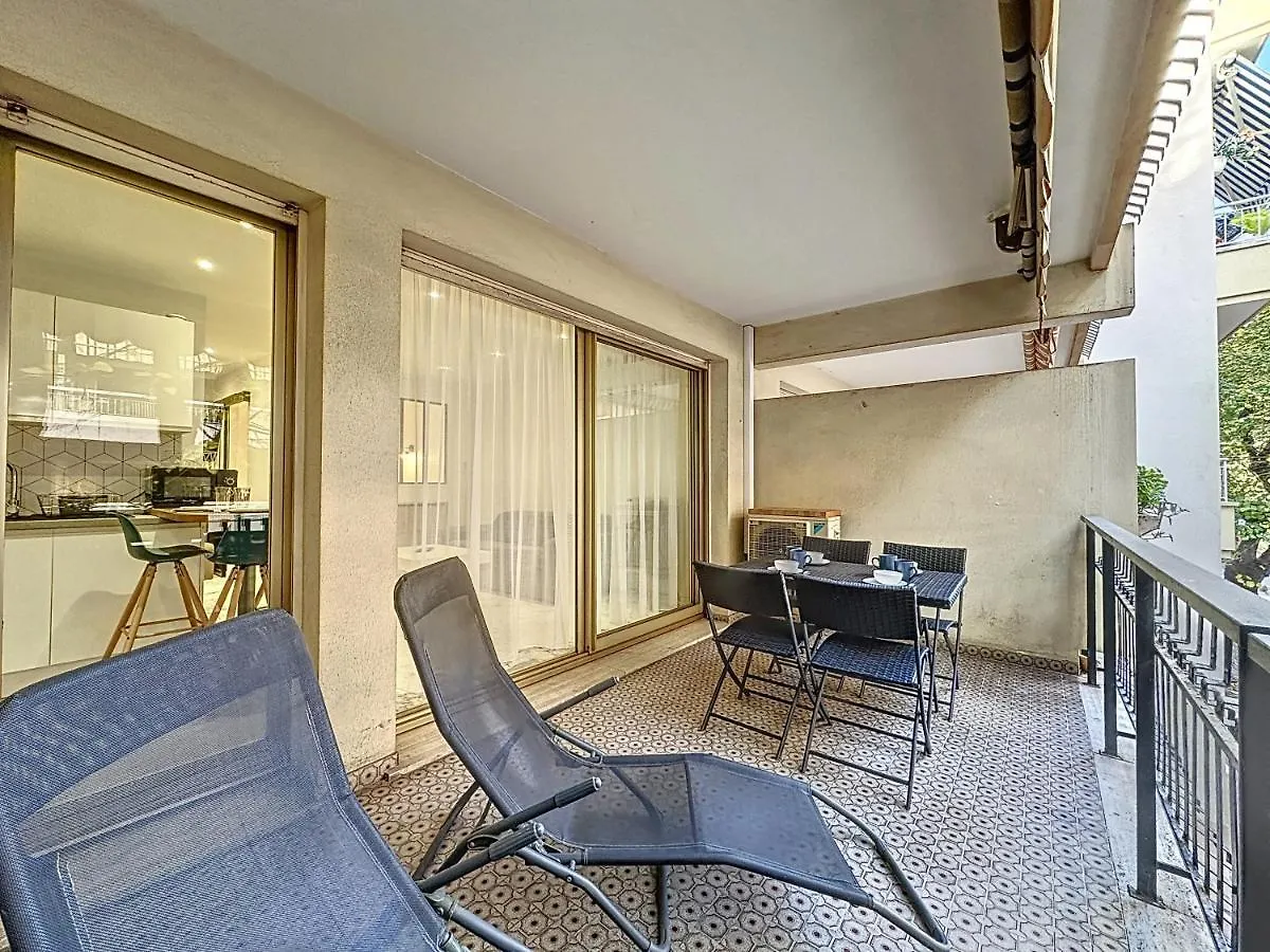 Studio De Jonathan - Refait A Neuf - Plage A 200M Juan-les-Pins Apartment