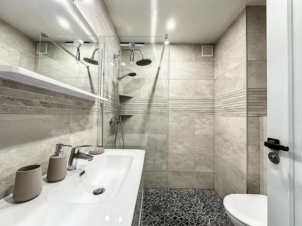 Studio De Jonathan - Refait A Neuf - Plage A 200M Juan-les-Pins