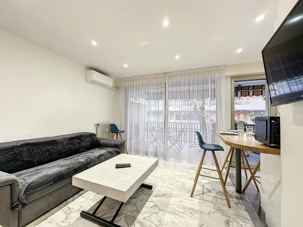 Apartment Studio De Jonathan - Refait A Neuf - Plage A 200M Juan-les-Pins