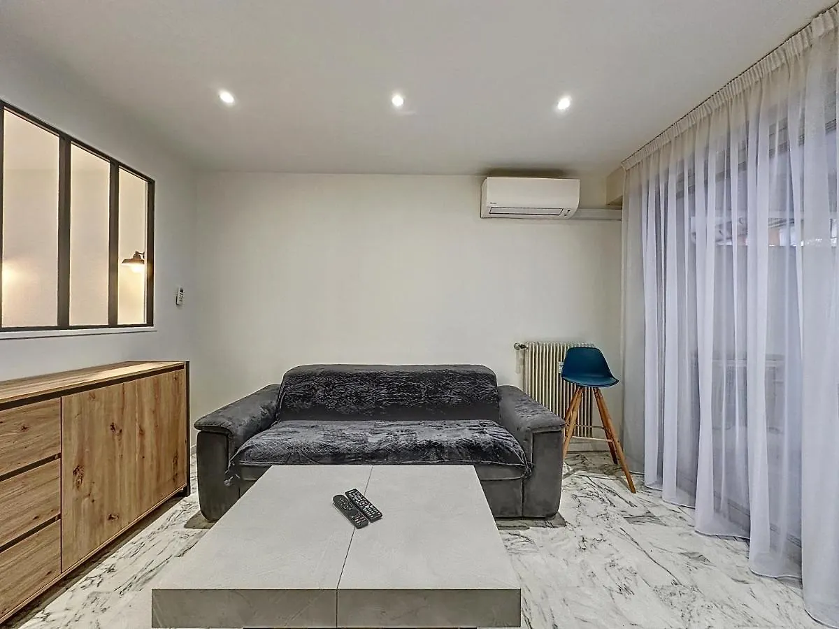 Apartment Studio De Jonathan - Refait A Neuf - Plage A 200M Juan-les-Pins
