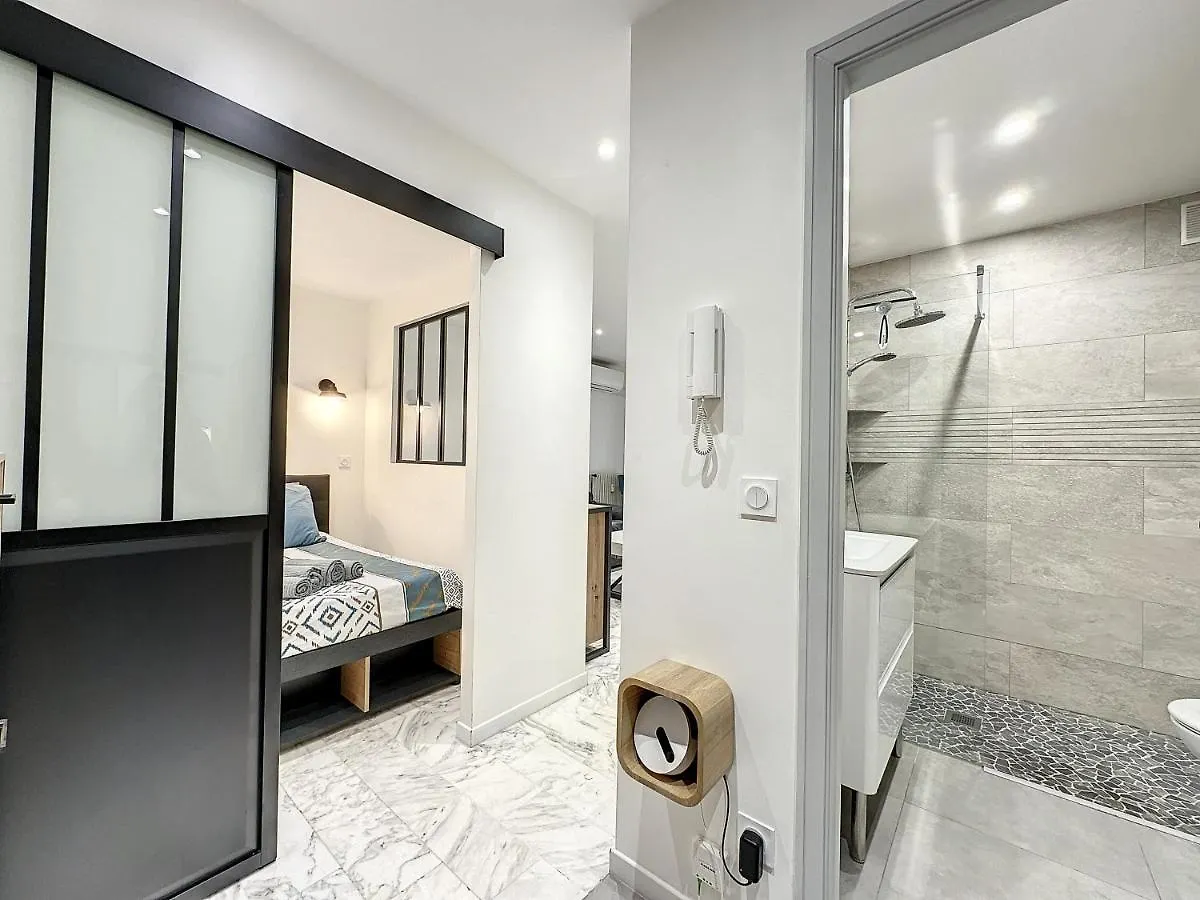 Apartment Studio De Jonathan - Refait A Neuf - Plage A 200M Juan-les-Pins France