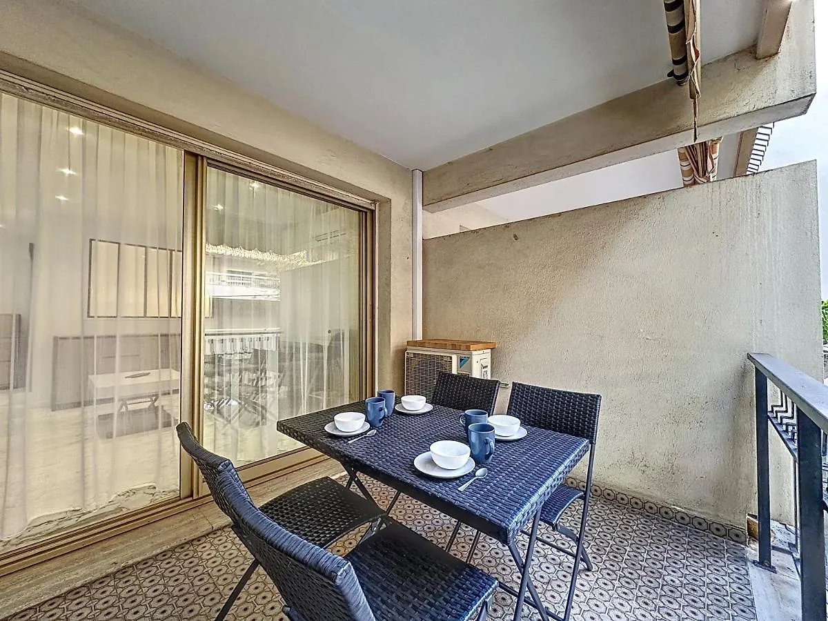 Studio De Jonathan - Refait A Neuf - Plage A 200M Juan-les-Pins 0*,